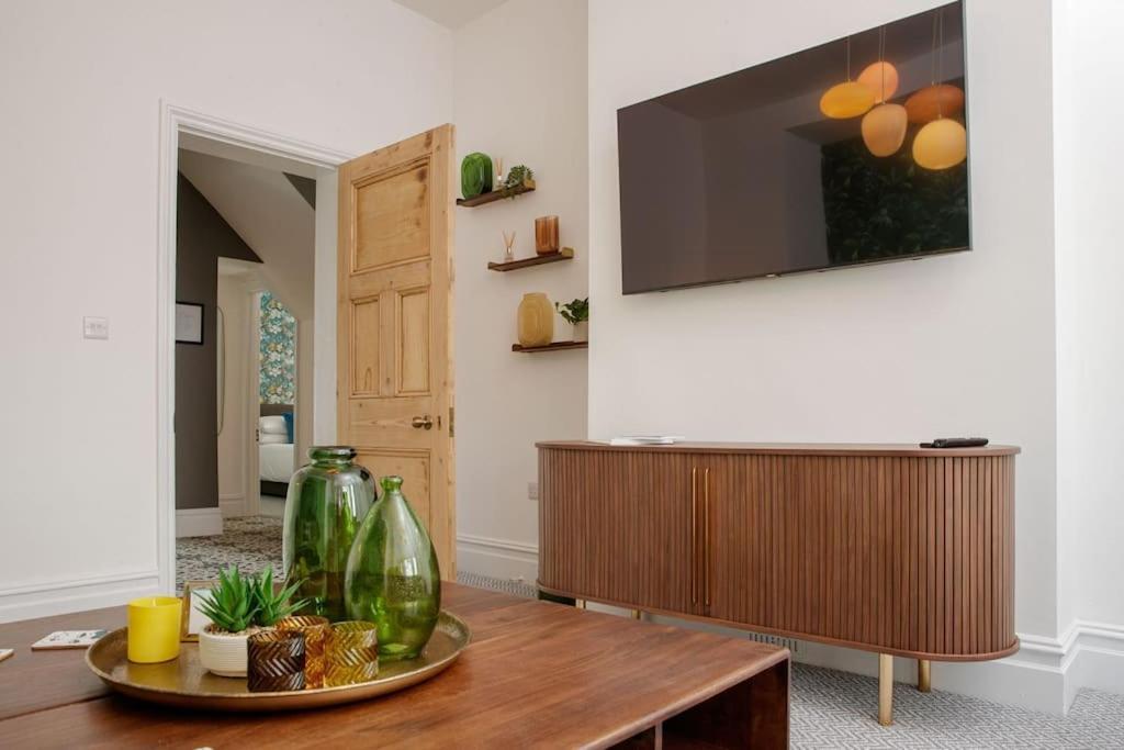 Апартаменты Flat 1 Highgate, Walford Road, Ross On Wye Wilton  Экстерьер фото